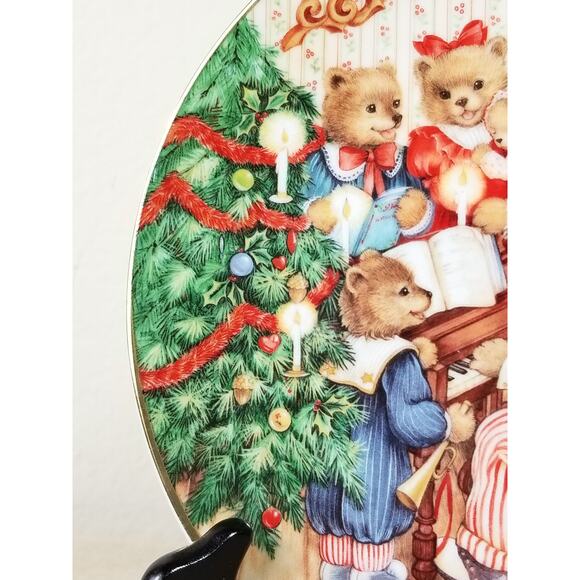 Christmas Avon Plate Together for Christmas 1989 Porcelain 8" Trimmed 22k gold - Picture 3 of 12